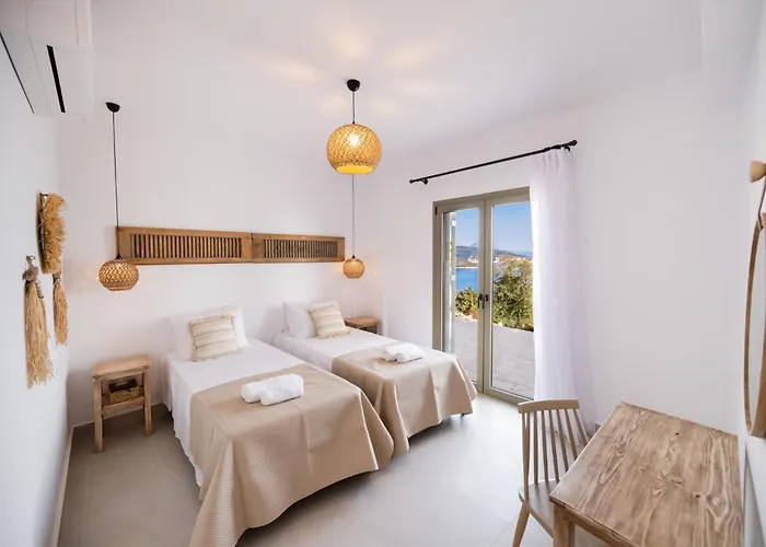 Cactus By Vintage Travel Sivota